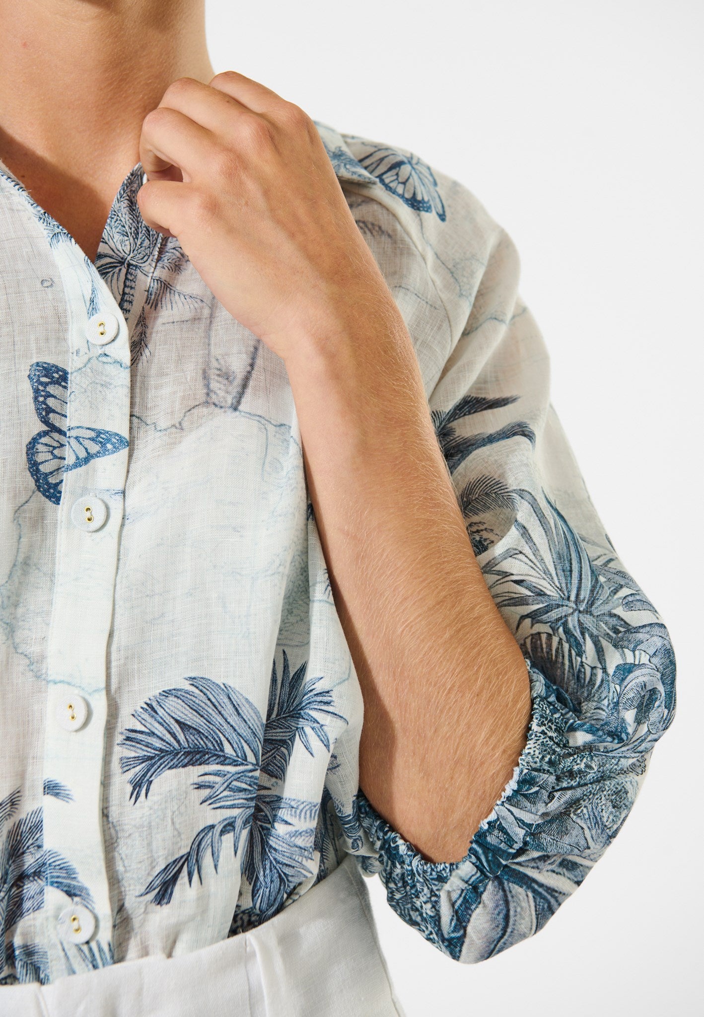 1200425 5863 1 High Res