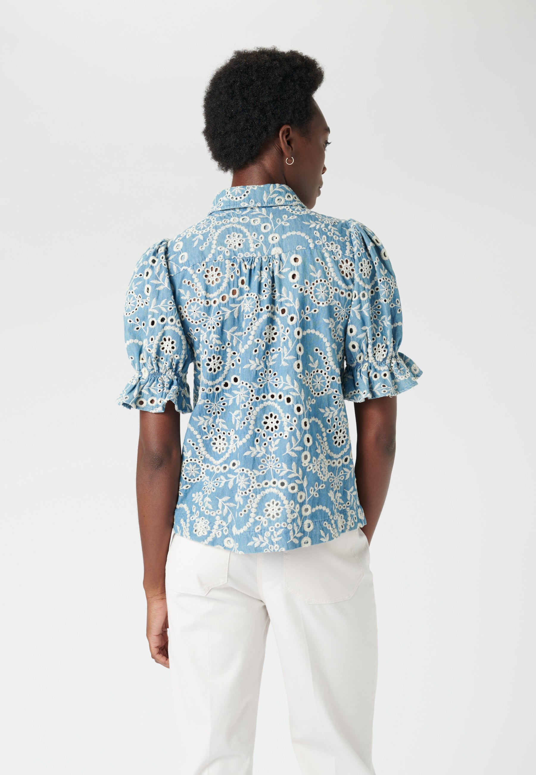 13-0123NS_5646_WOM_B