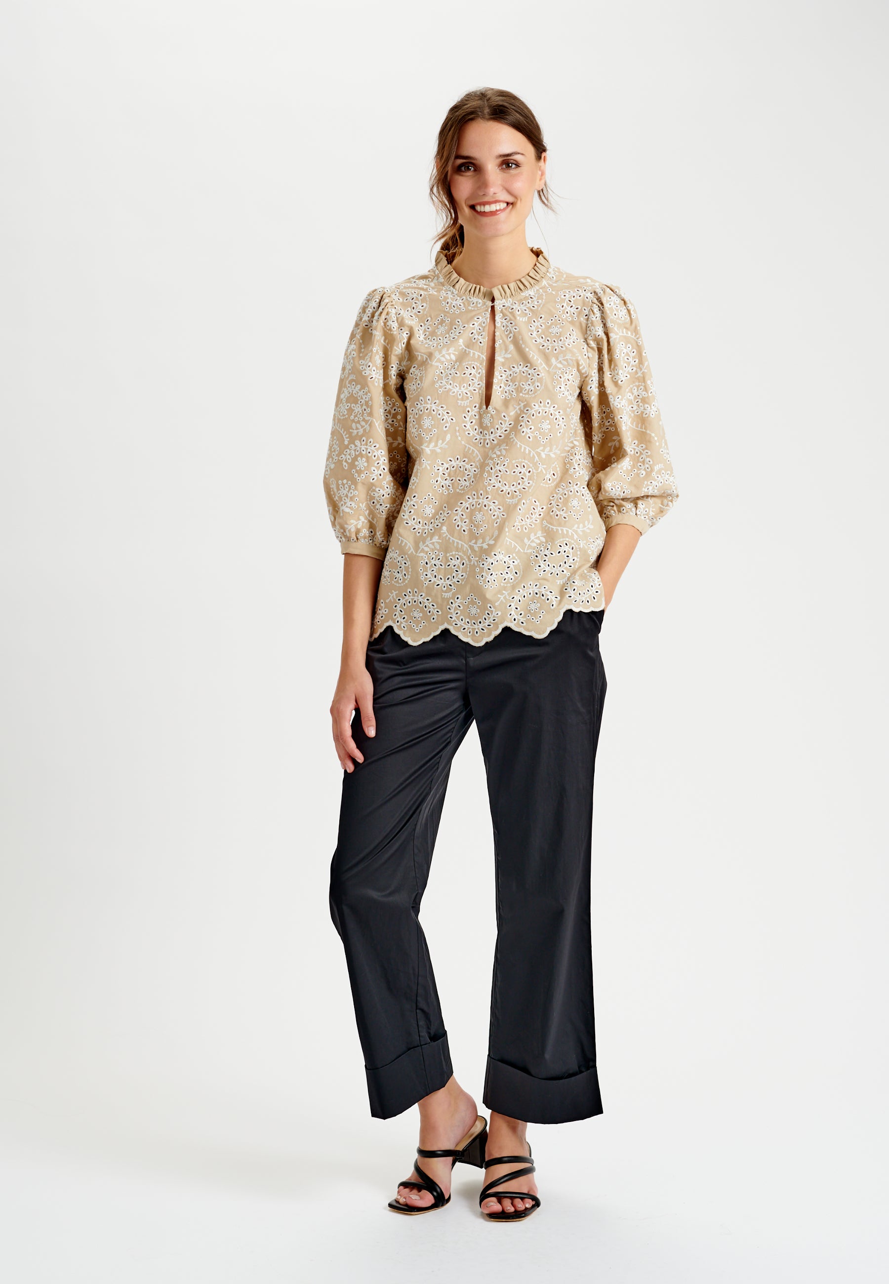 14-0422NS CO_1504_WOM