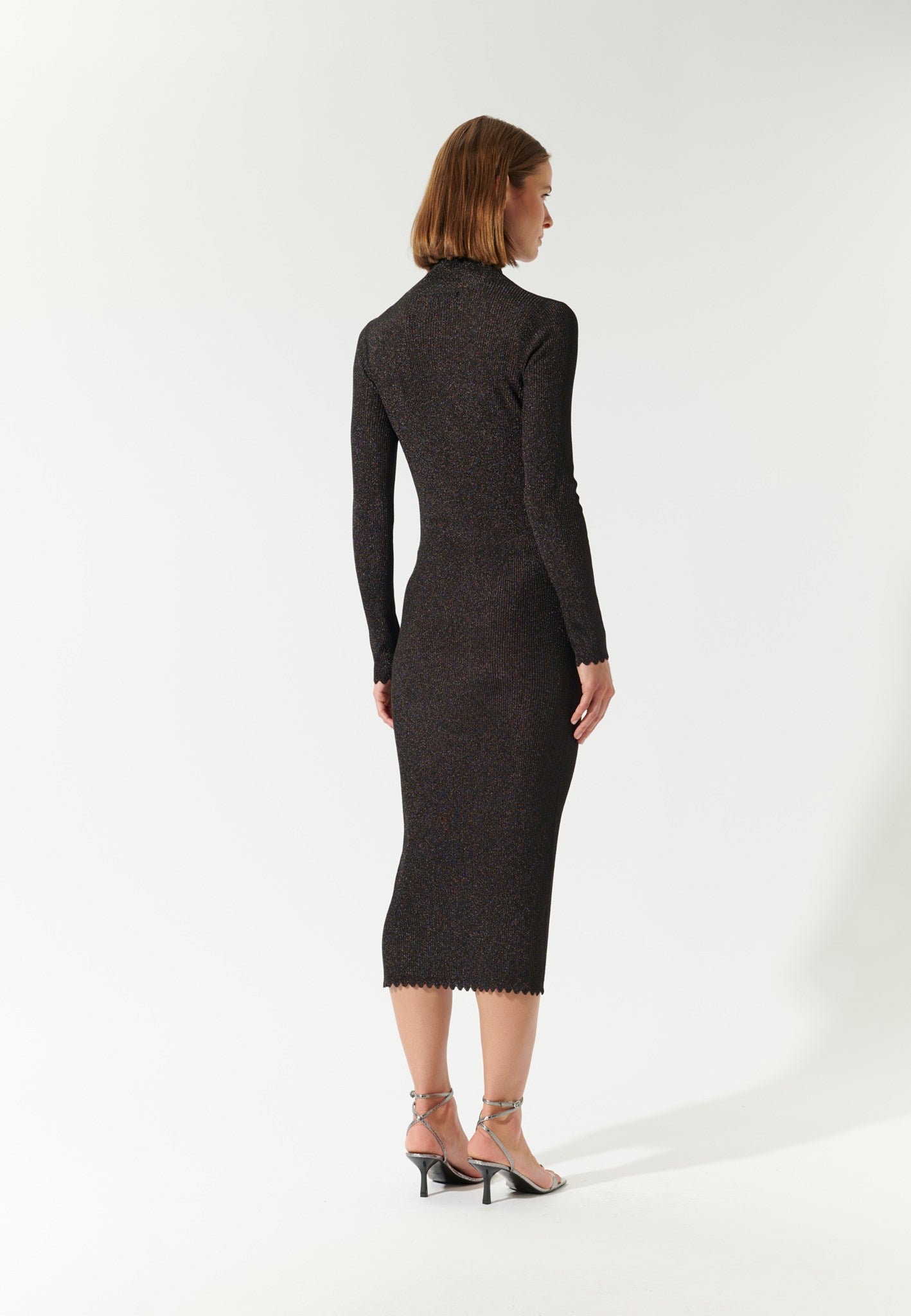 1891024 1236 WOM B (1)