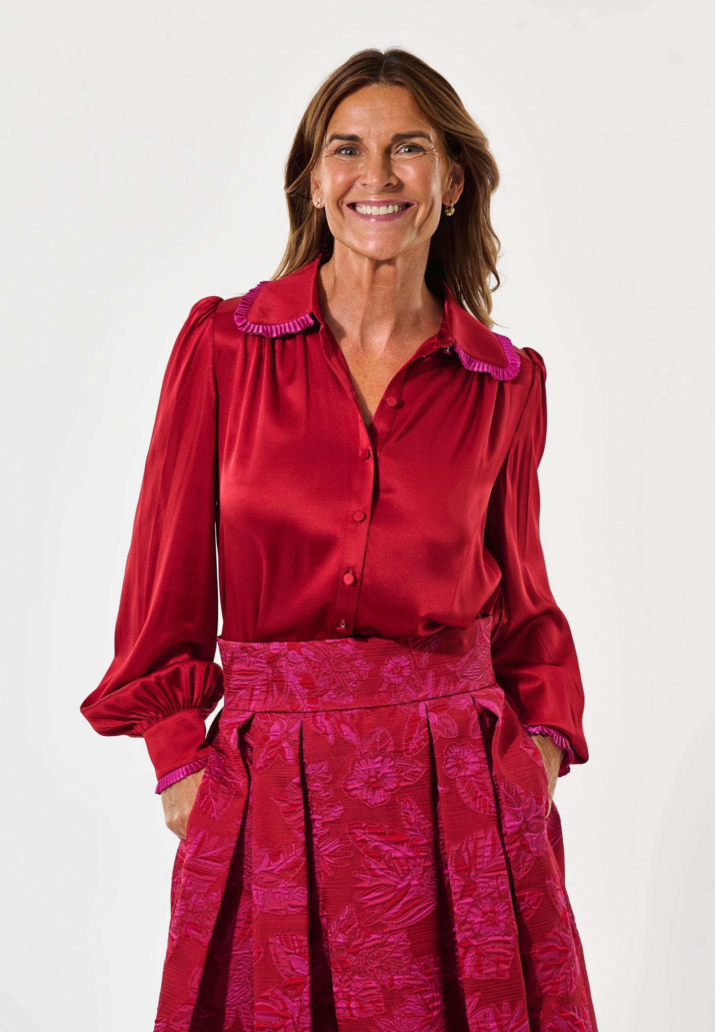 2531025 3604 100 Web