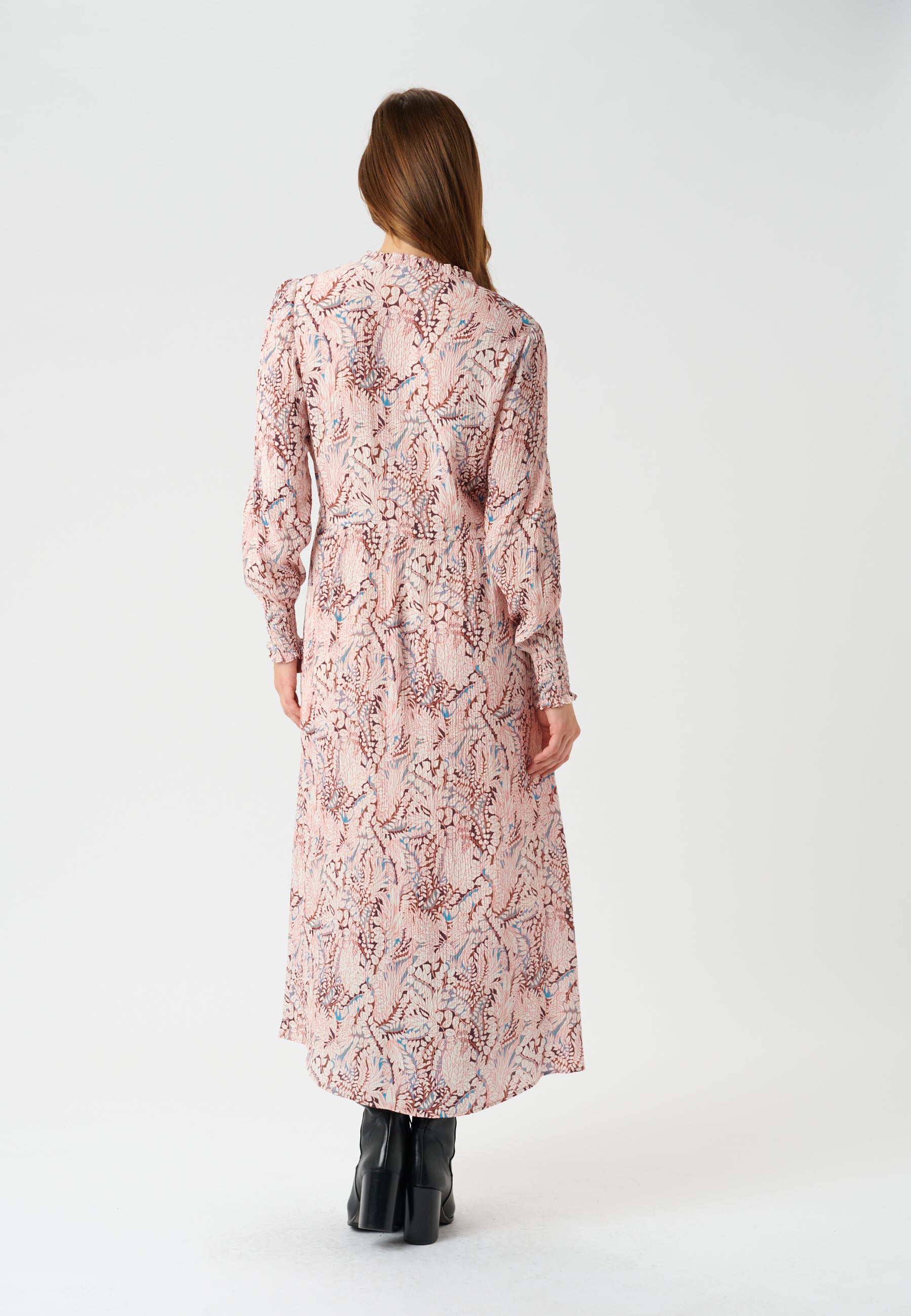 33-0722NS_5579_WOM_B