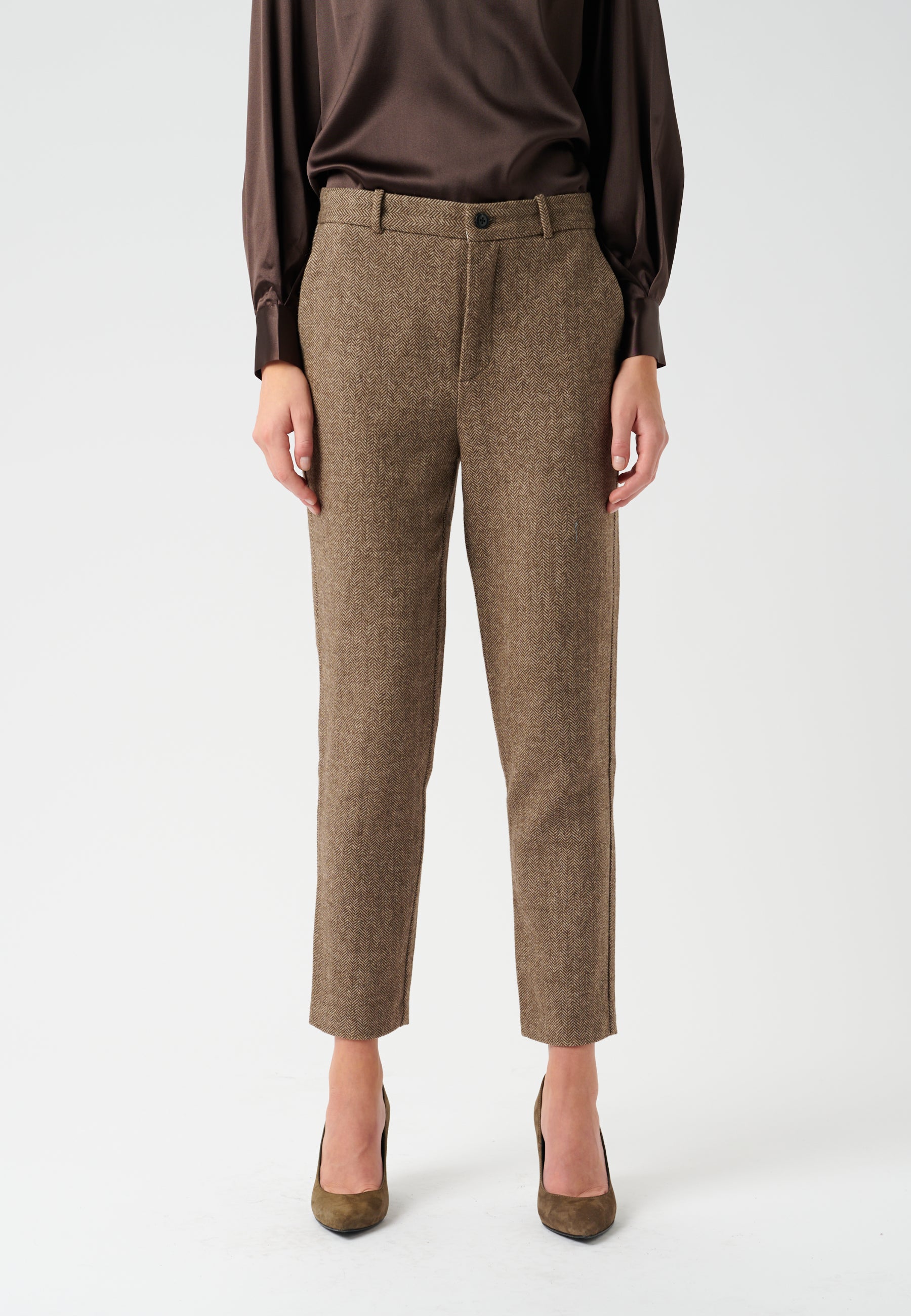 49-0722NS H_1545_WOM_A