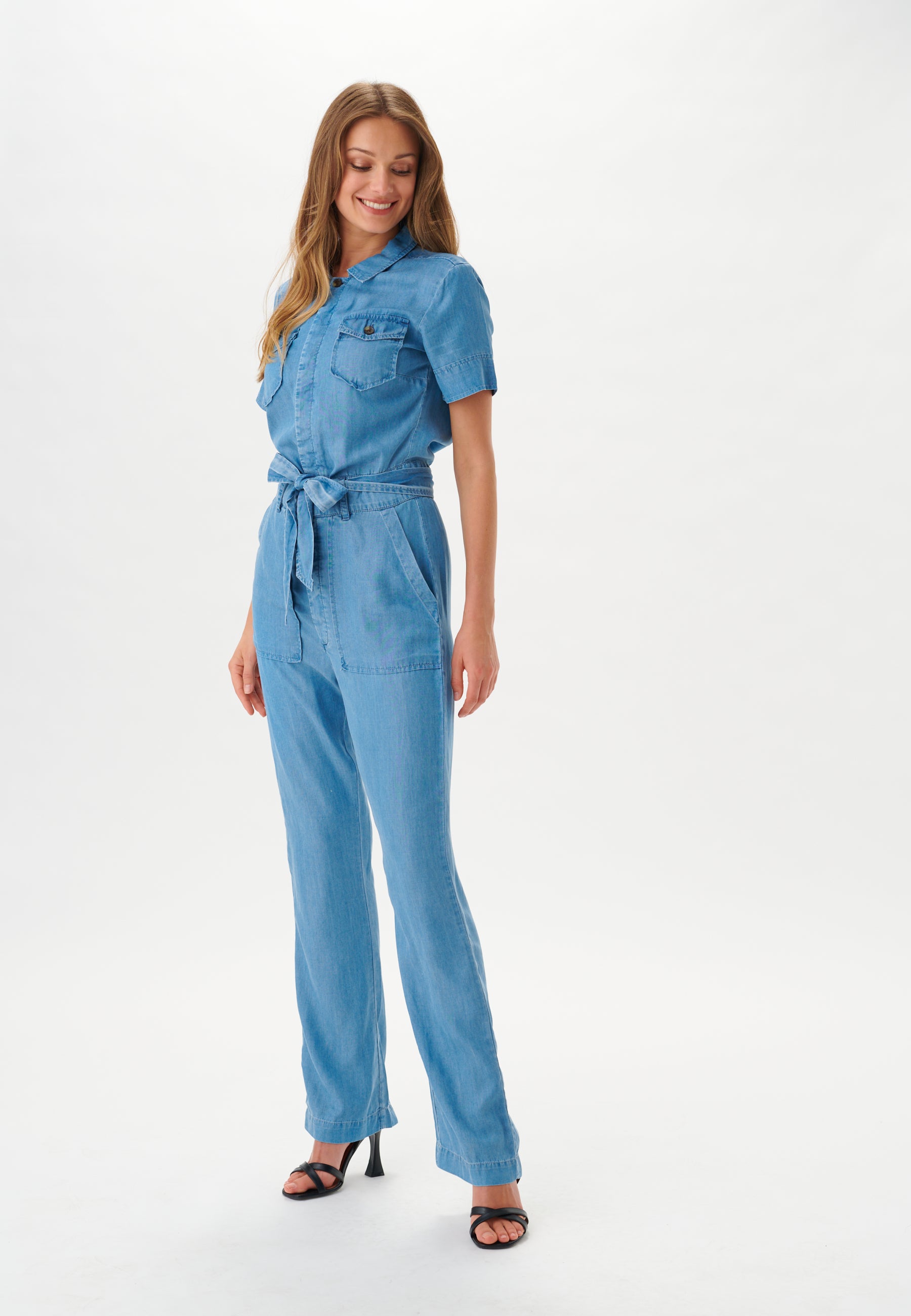 81-0122 T_2039_WOM_A